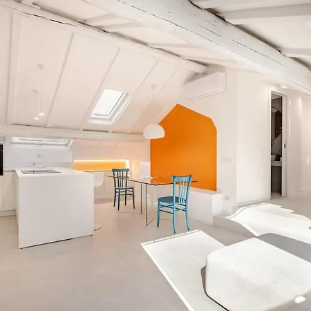 Apartment La Mansarda Di Via Niella