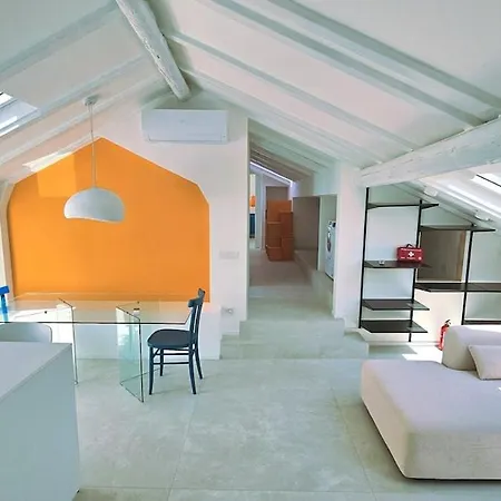 La Mansarda Di Via Niella * Savona