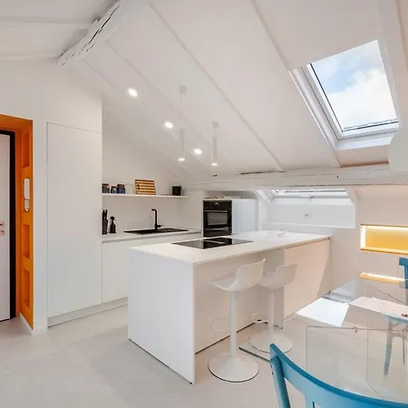 La Mansarda Di Via Niella Lägenhet Savona